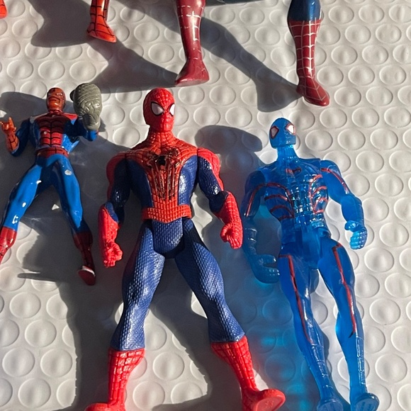 Marvel Spiderman & Other DC Comic Superhero Figures- 8 Total - Picture 11 of 16